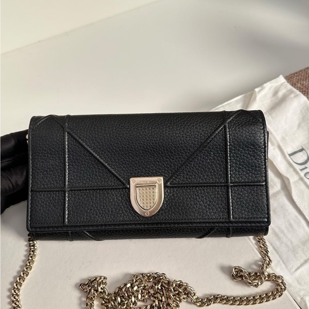Dior Leather Diorama wallet on chain grained calfskin